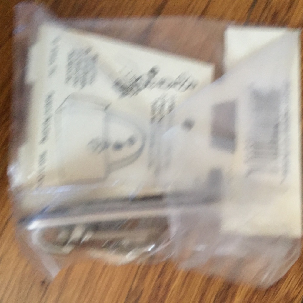 🔴Finders Key Purse NWT Dotted Heart Accessory - Picture 4 of 5